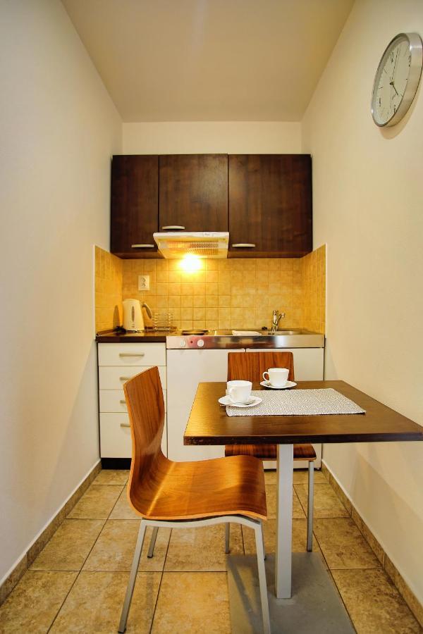 Apartman Studio Lux S Terasou Harmony V Thermal Parku Besenova S Vyhladom Na Bazeny المظهر الخارجي الصورة